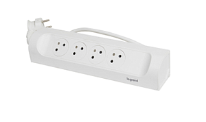 90° monteerbare contactdoos 4x2P+A  1m snoer- wit