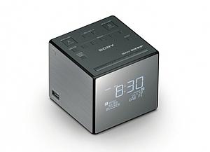 Stylish clock radio with DAB+FM tuner